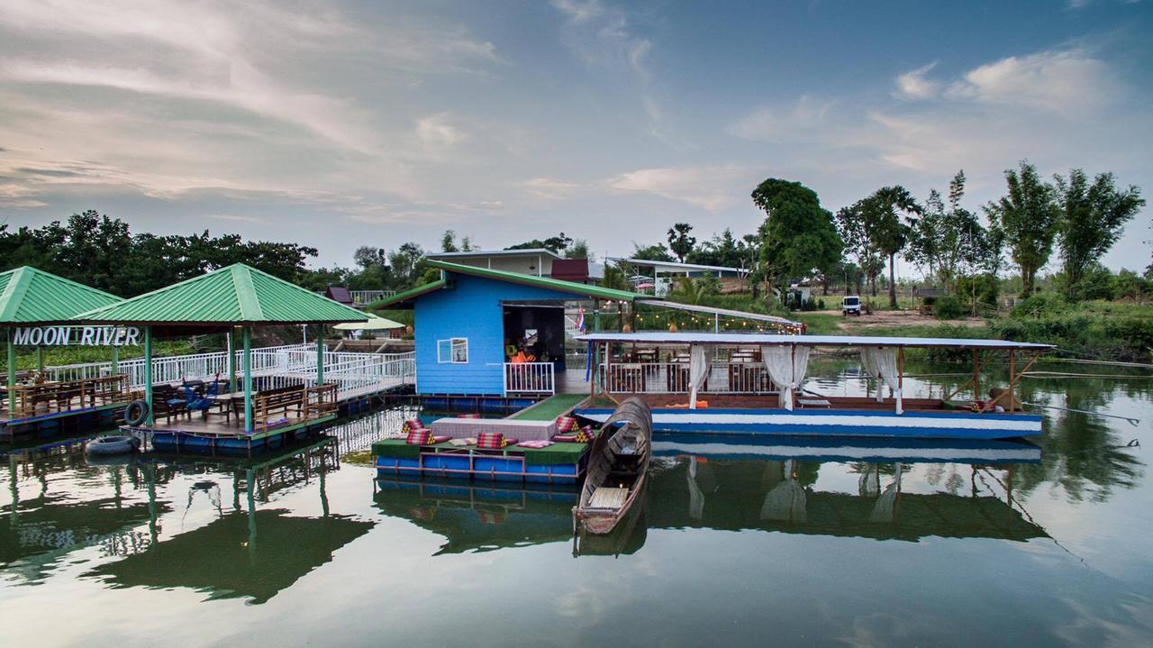 Bluemoon Riverside Phibun Mangsahan Exterior foto