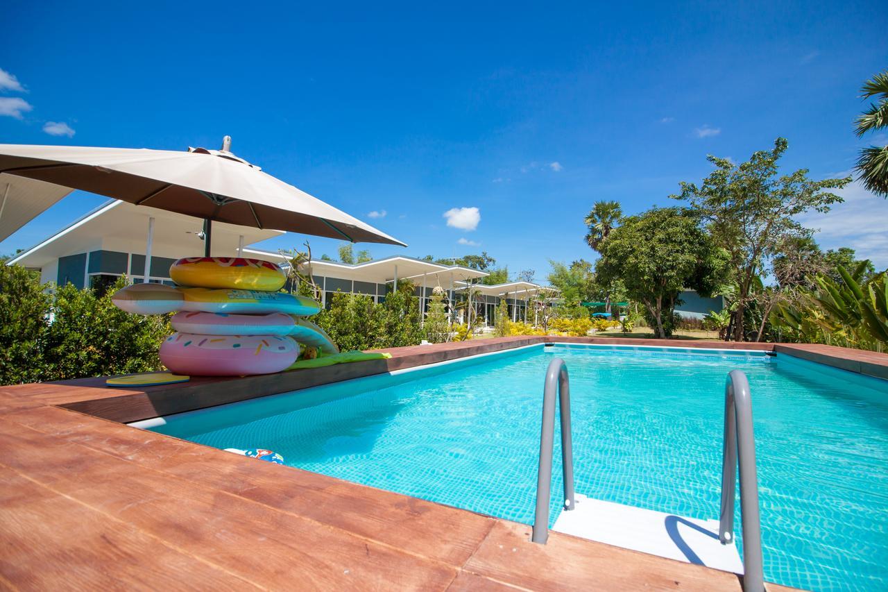 Bluemoon Riverside Phibun Mangsahan Exterior foto